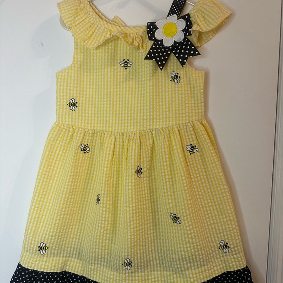 Girls Size 5 Bumble Bee Dress - Picture 1 of 7